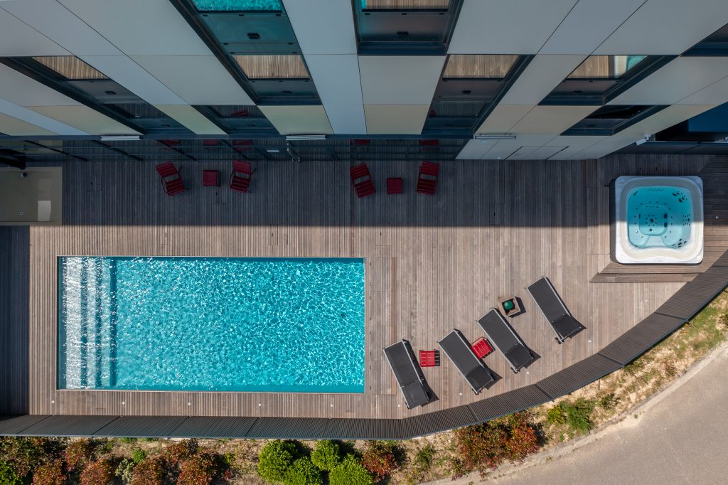 La piscine de l'Ibis Styles de Castelnaudary pouvant être utilisé lors de team building à Toulouse